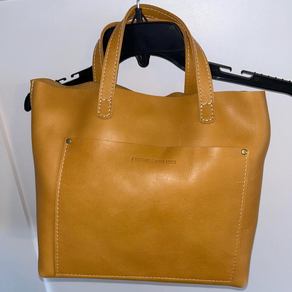 PLG Sunflower Medium Crossbody, BNNU